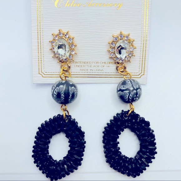 Earrings Crystal and Black Pierced! CUTE BRAND NEW - Picture 14 of 14